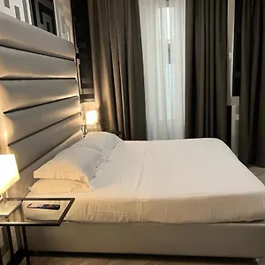 3* Ξενοδοχείο The One